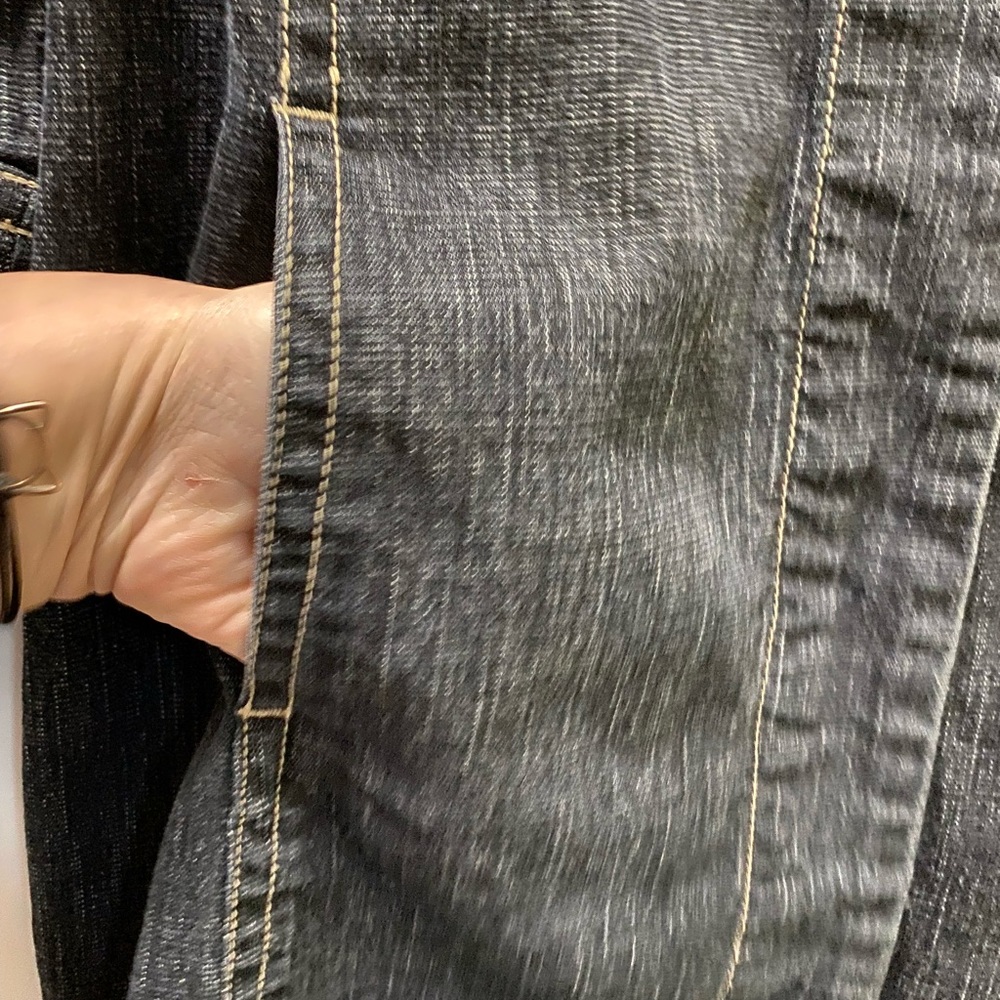 Fancy denim jacket bell sleeves - Picture 5 of 8